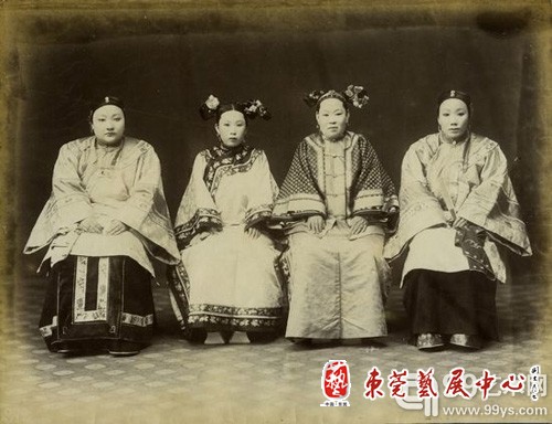 ¬룩˵ĸӣƷ1880