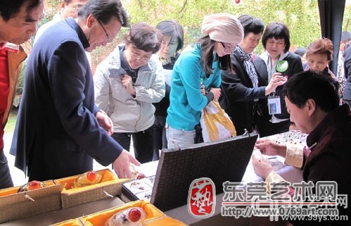 点击图片查看下一页