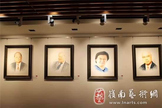 “紫荆绽放—马刚画笔下的香港风云人物”巡展在京举行