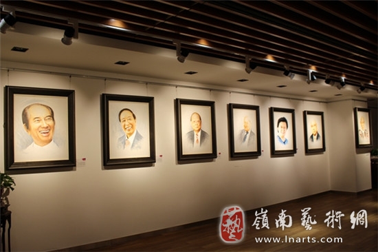 “紫荆绽放—马刚画笔下的香港风云人物”巡展在京举行